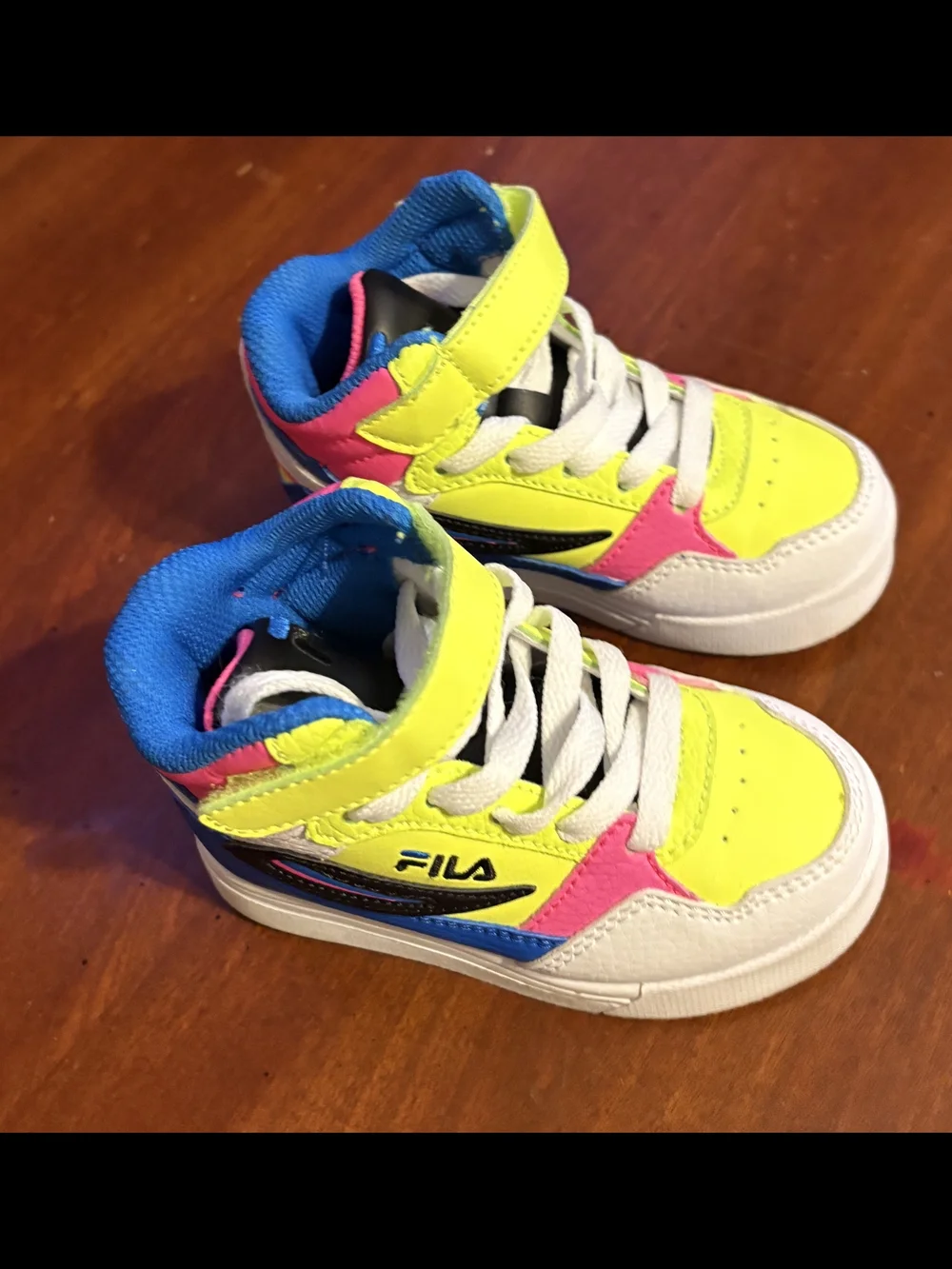 Fila colorful high